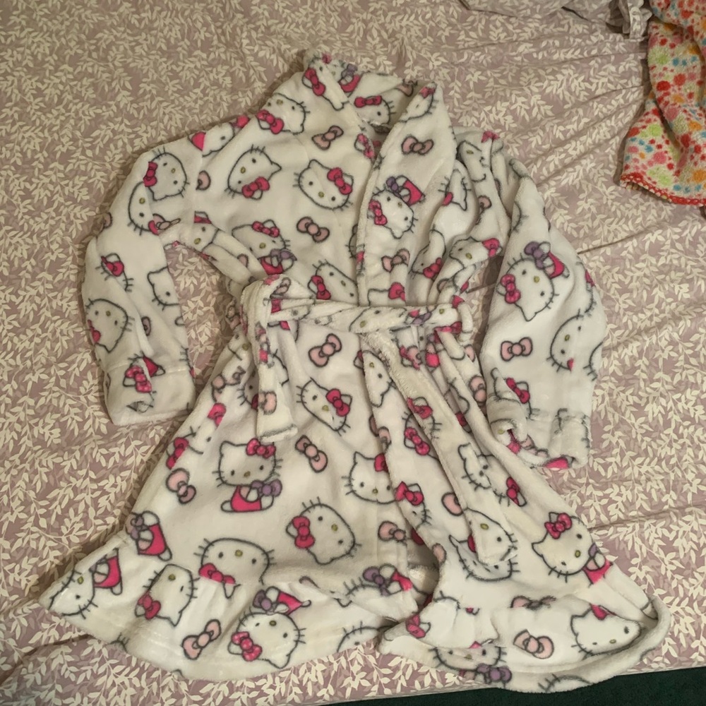 Hello kitty bathrobe